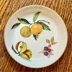 Vintage Royal Worcester Fine Bone China Arden 4 1/2” saucer / dessert plate /